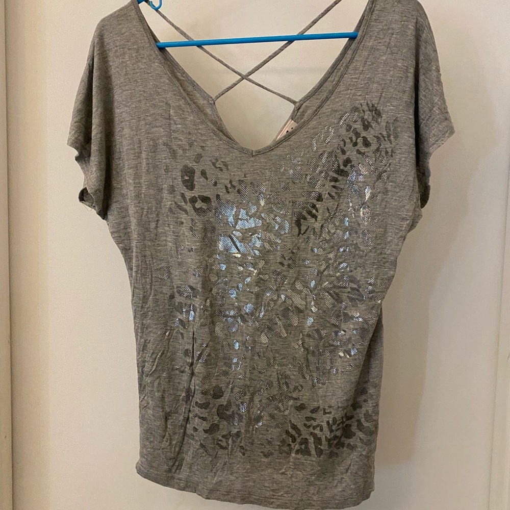 Cute fashion top - junior size Medium